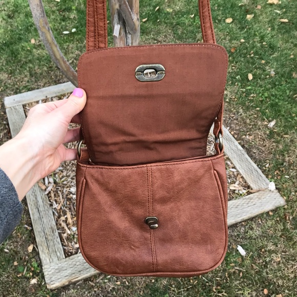 Roxy Brown Crossbody Bag - Picture 8 of 9